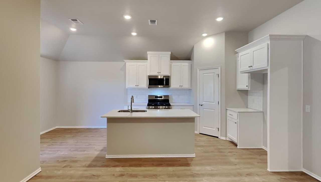 12704 Elba Dr - Photo 6 of 21