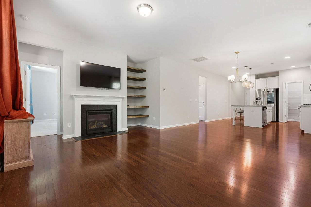 17 Rattan Bay Ct - Photo 3 of 26