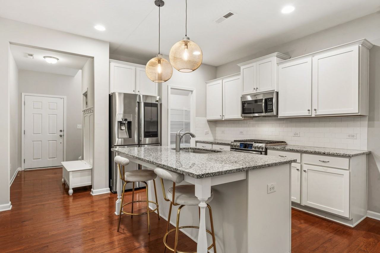17 Rattan Bay Ct - Photo 4 of 26