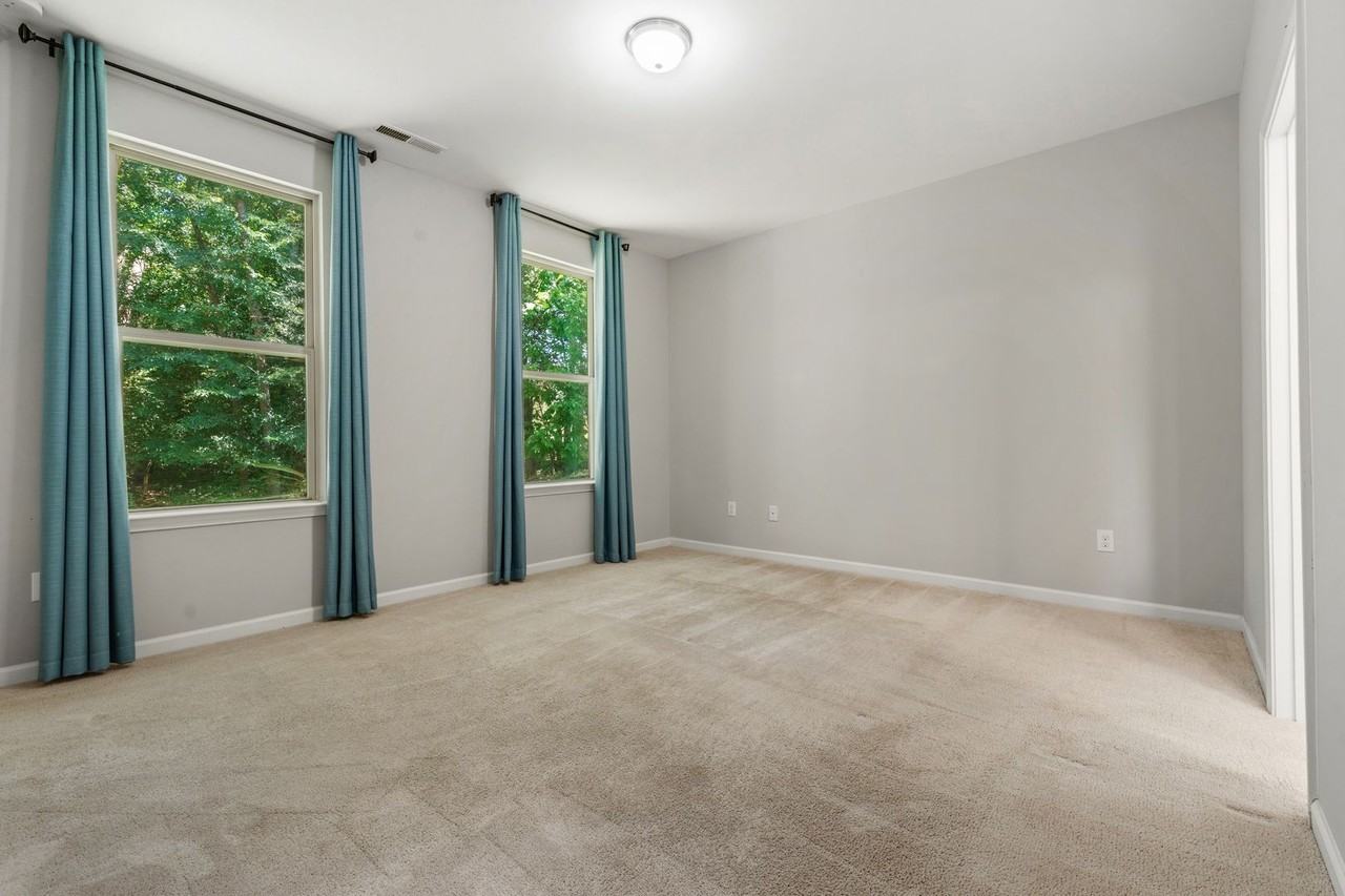 17 Rattan Bay Ct - Photo 6 of 26