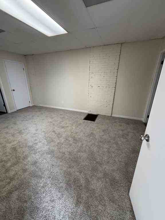 101 W Broadway St - Photo 4 of 28