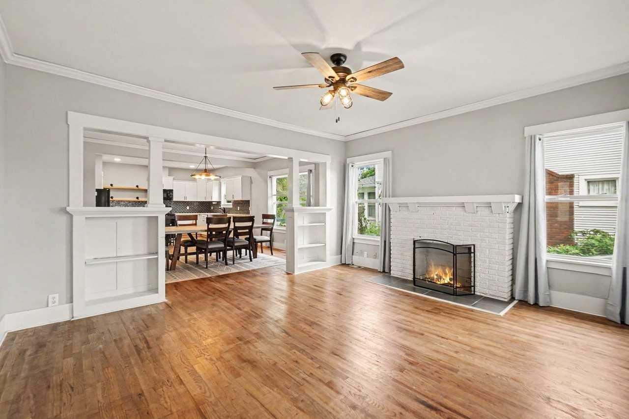 2818 N 45th St - Photo 5 of 22
