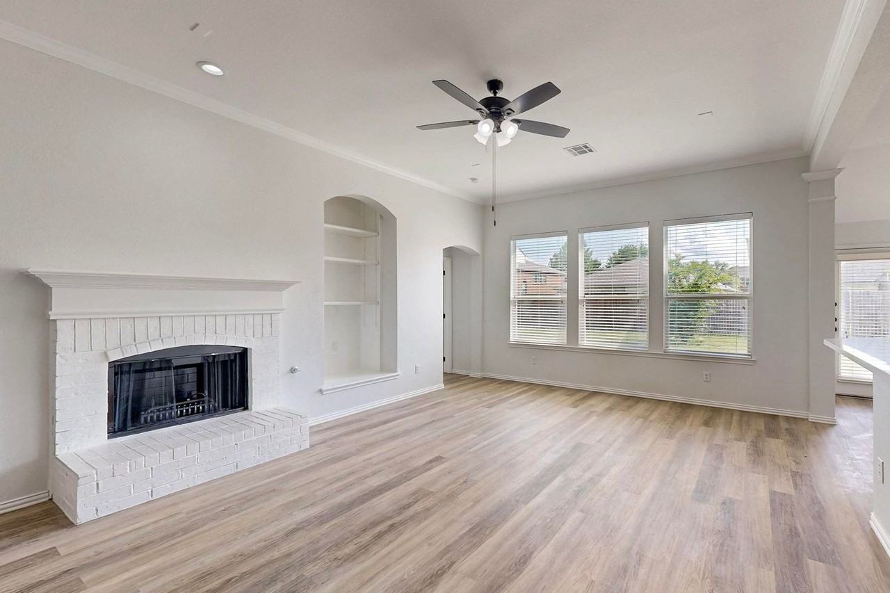 123 Hackberry Trl - Photo 7 of 44