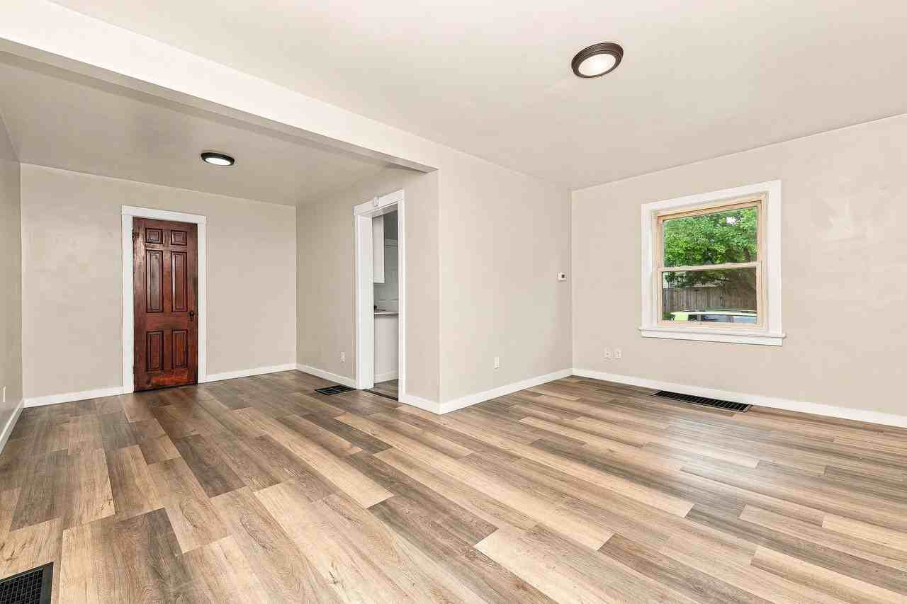 2902 2902 Whittier Ave - 1502 Ewalt Ave - Photo 4 of 10