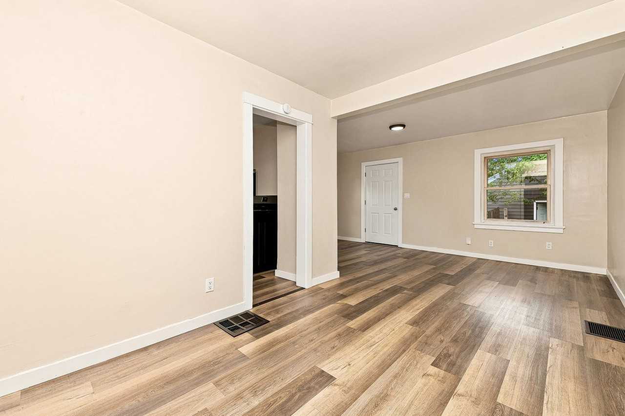 2902 2902 Whittier Ave - 1502 Ewalt Ave - Photo 5 of 10