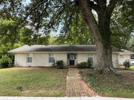 featured image of 608 Margaret Dr