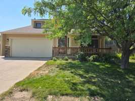 featured image of 711 W 53rd St
