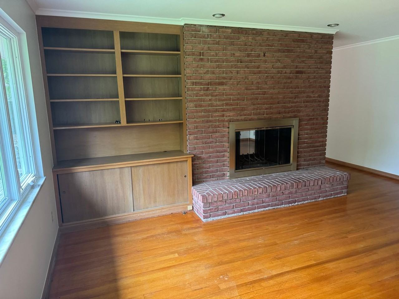 2030 Chardon Rd - Photo 4 of 25