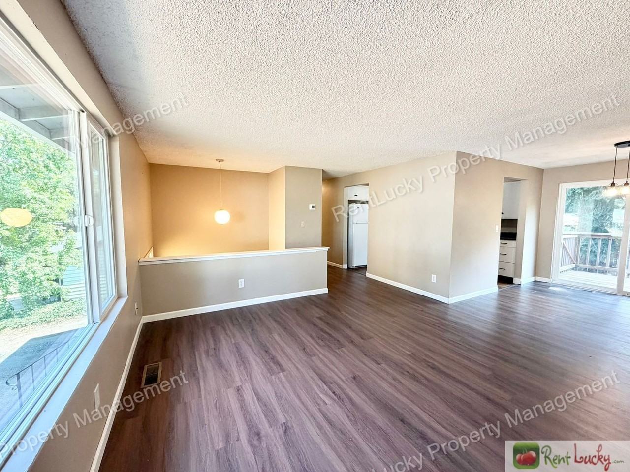 2525 S 302nd Pl - Photo 6 of 31