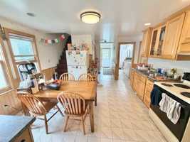 featured image of 461 Colchester Ave