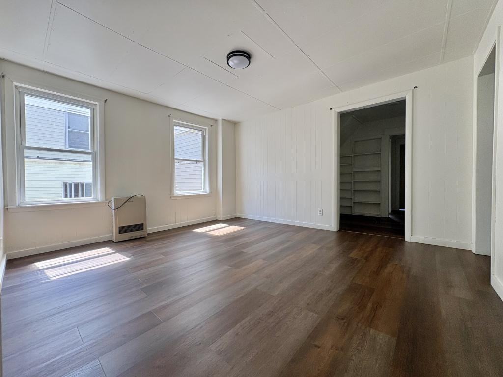28 Bartlett St Apt 2 - Photo 2 of 21