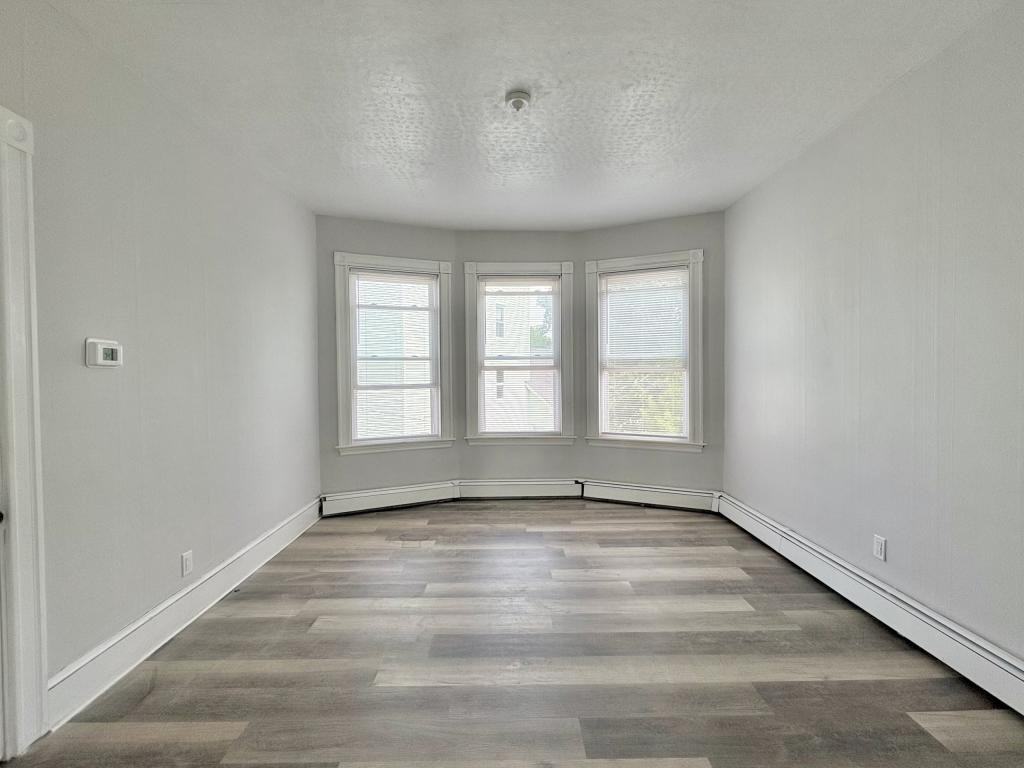 151 Oxford St Apt 3 - Photo 4 of 21