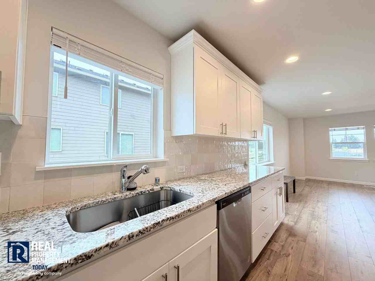 14395 Lockwood Ln Se - Photo 5 of 27