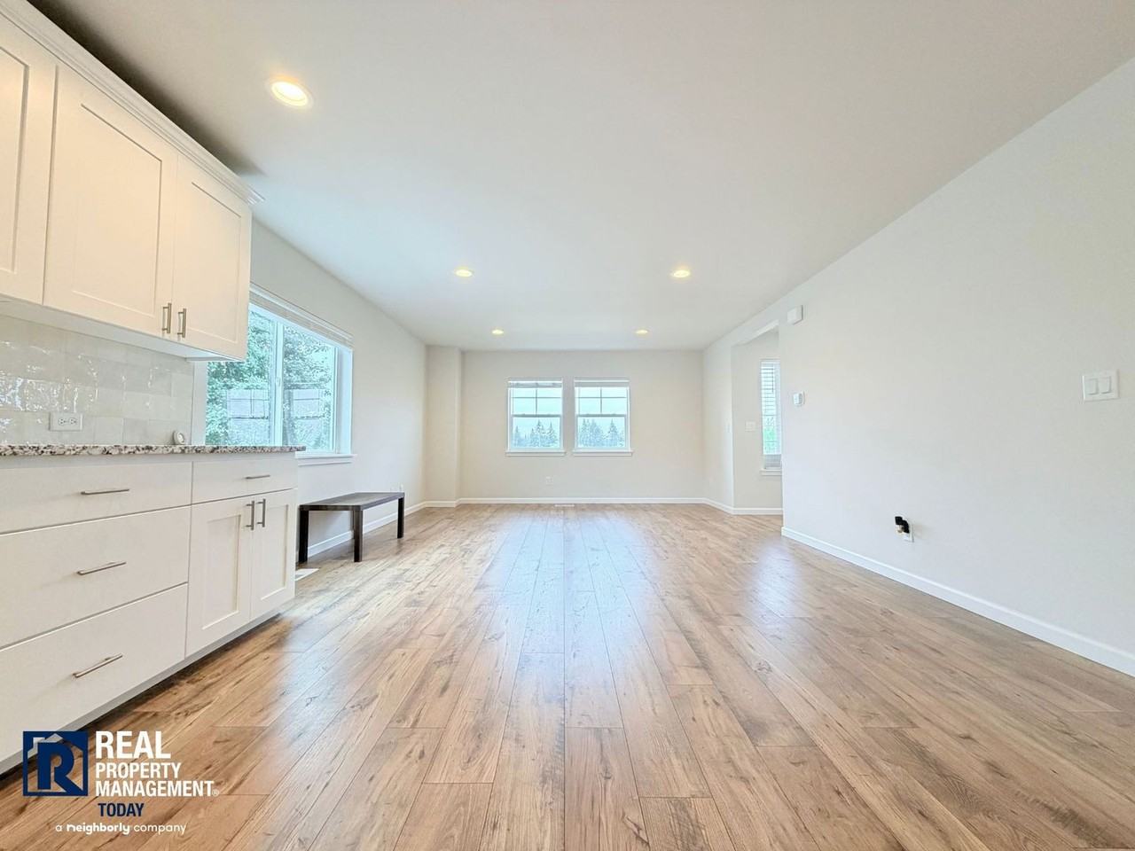 14395 Lockwood Ln Se - Photo 7 of 27
