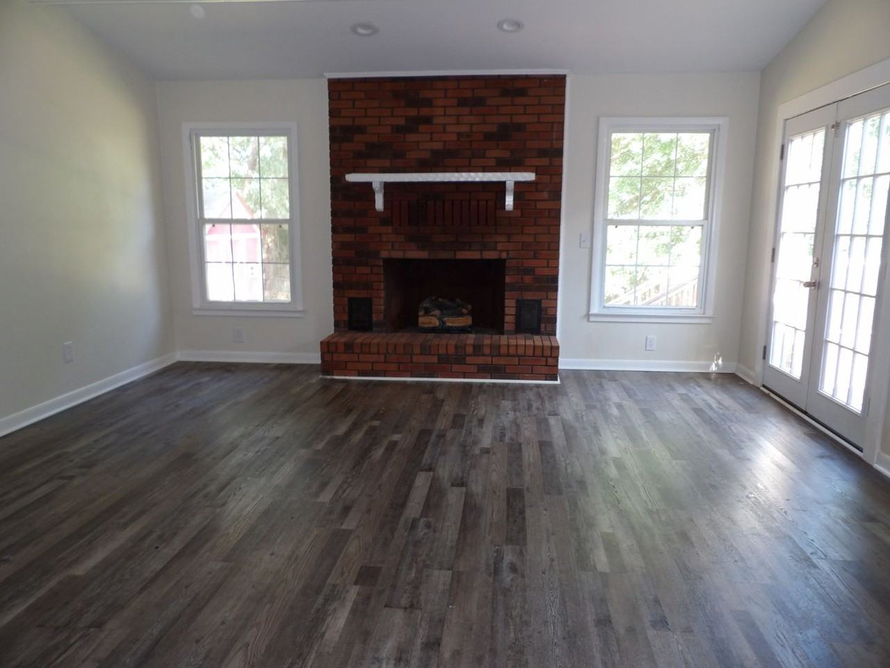 104 Vintage Ln - Photo 3 of 17