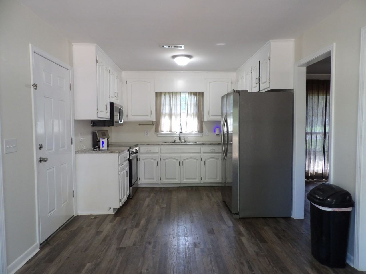 104 Vintage Ln - Photo 5 of 17