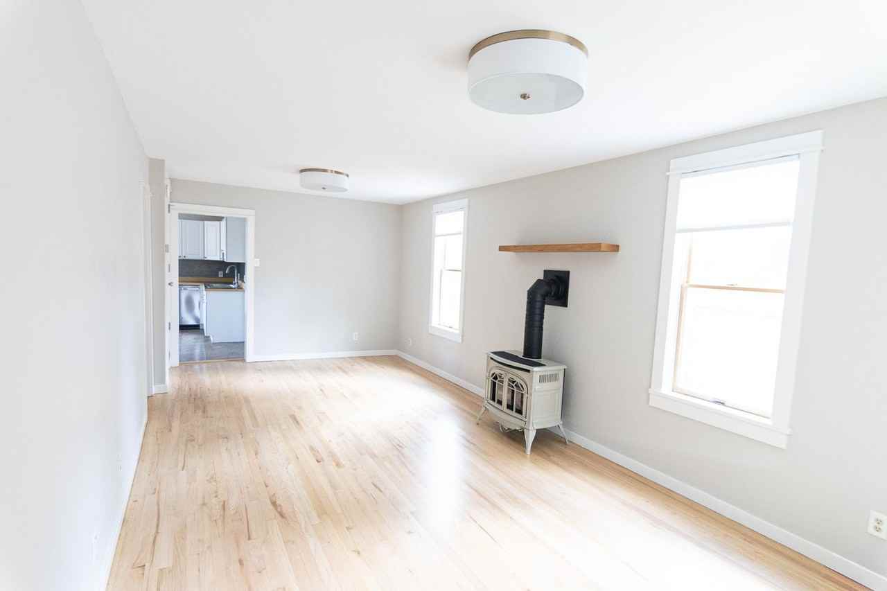 305 S 5th Ave - Photo 2 of 28