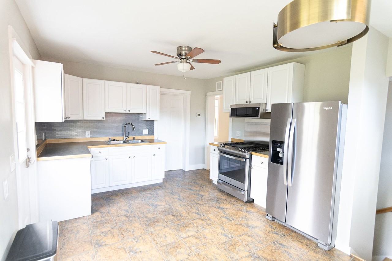 305 S 5th Ave - Photo 4 of 28