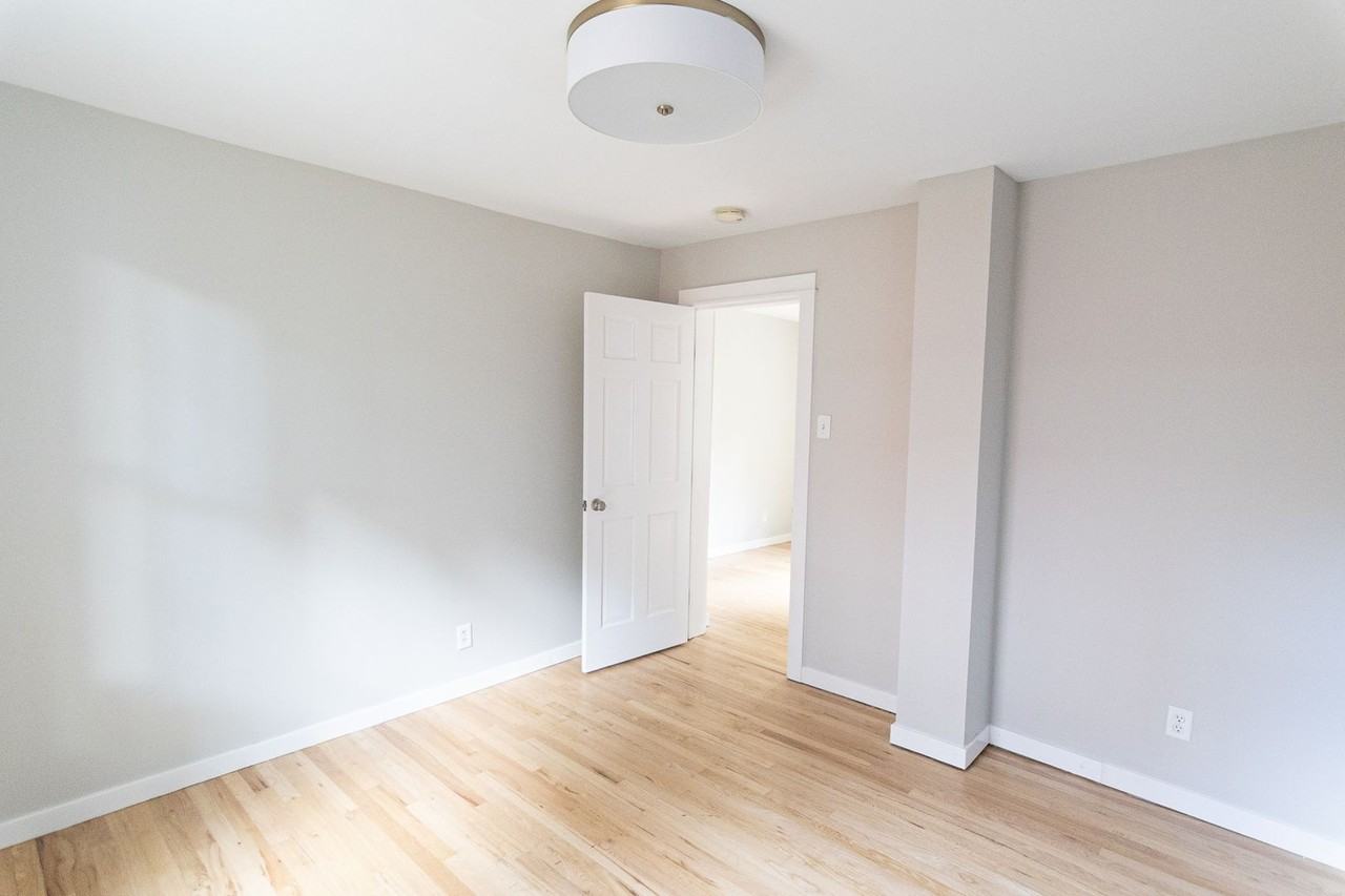305 S 5th Ave - Photo 7 of 28