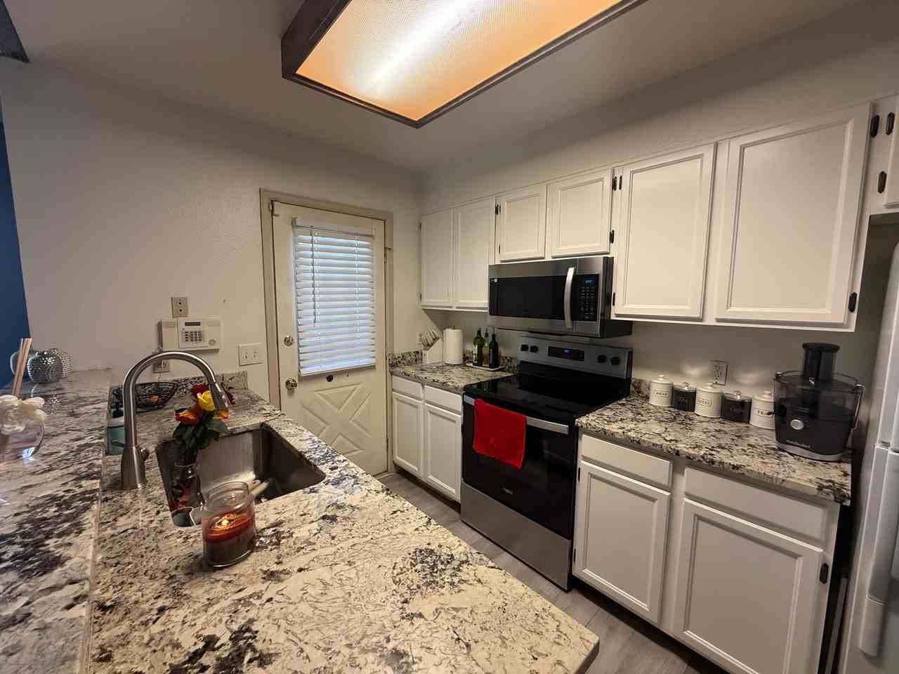 14169 E Dickinson Dr #C - Photo 6 of 20