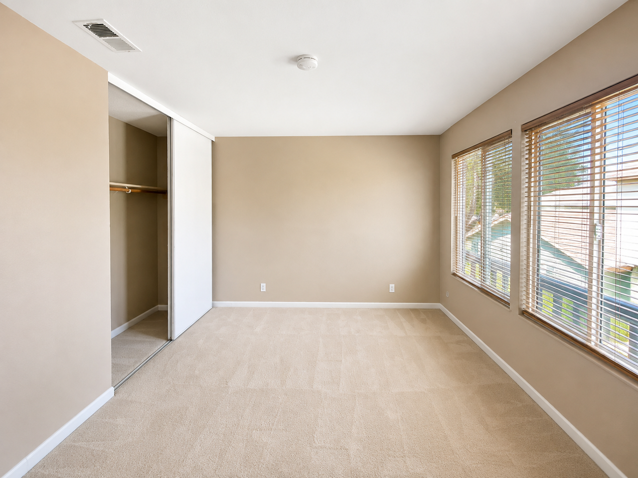 4648 Balboa Way - Photo 7 of 13