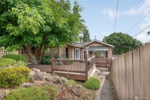 featured image of 3242 36th Ave W