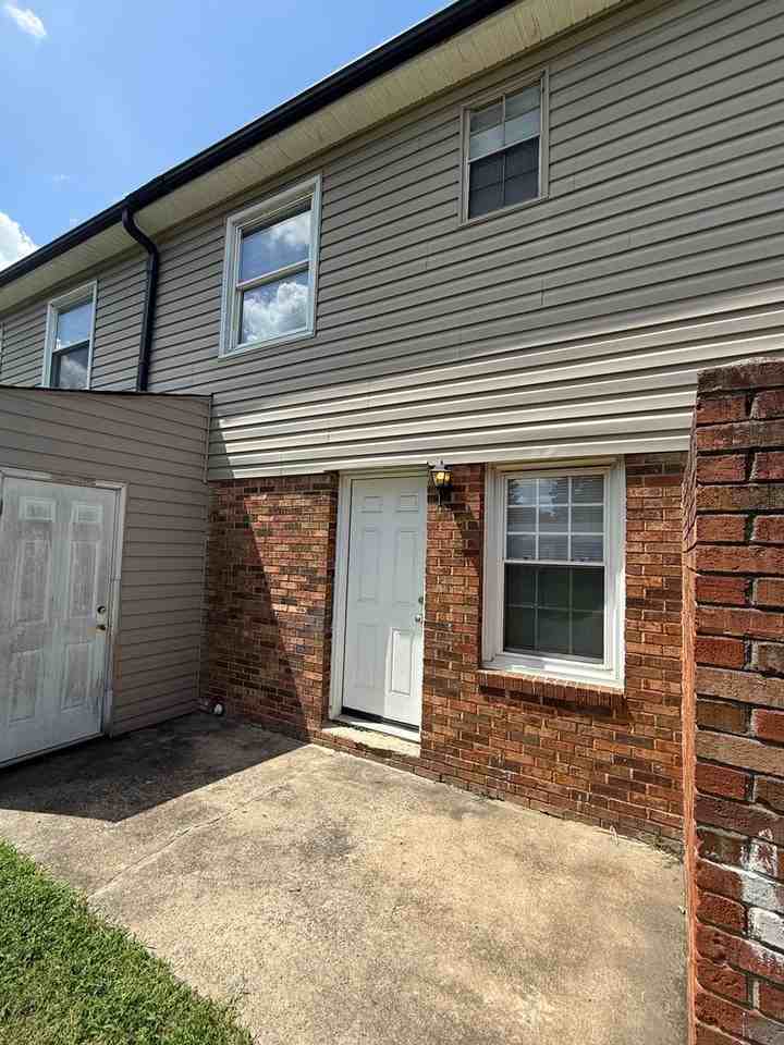 Chatham II Apartments - Photo 7 of 9