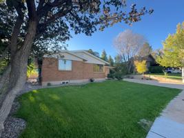 featured image of 437 Circleway Dr