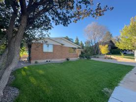 437 Circleway Dr - Photo 1 of 1