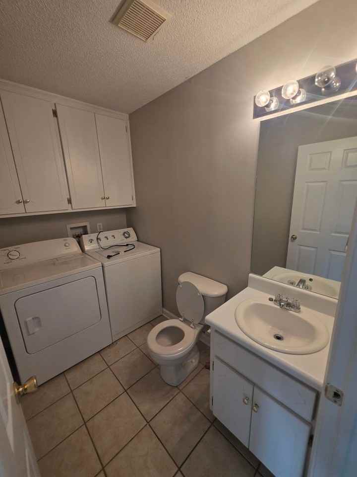 147 S Springview Dr - Photo 5 of 13