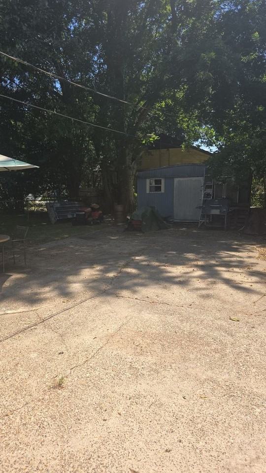 103 State Ct - Photo 6 of 27