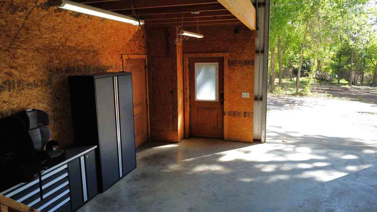1049 Ma County Road 3636 - Photo 5 of 29