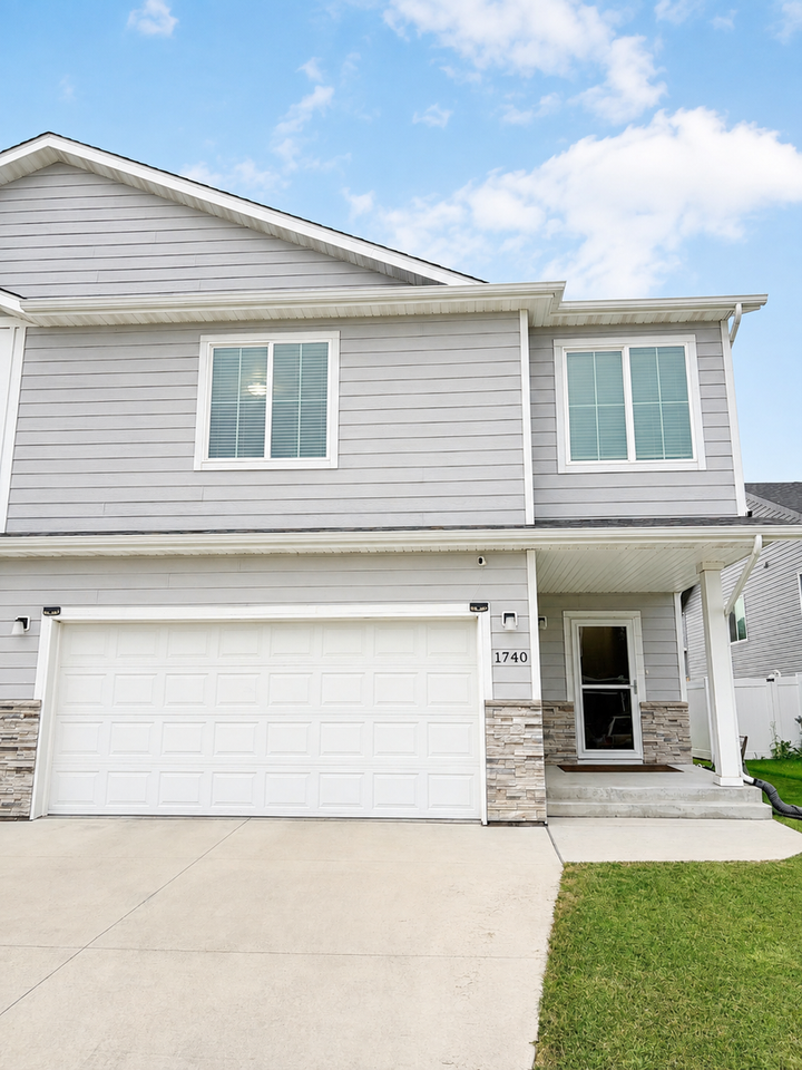 1740 Tobi Ln