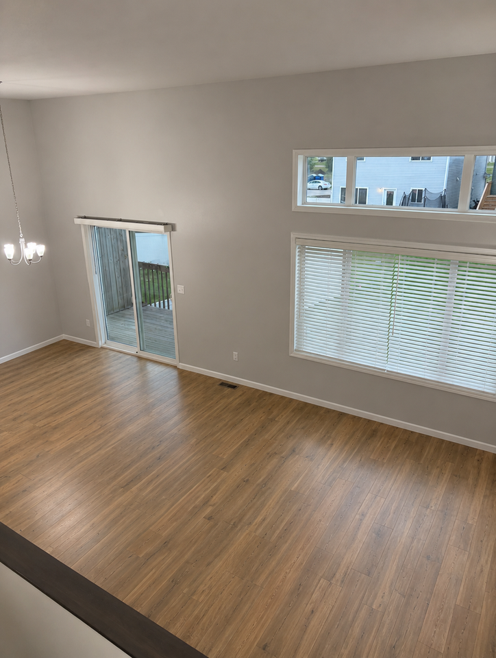 1740 Tobi Ln - Photo 6 of 17