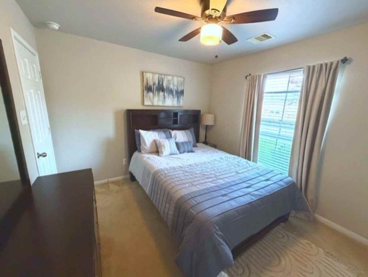 1330 Yucca Mountain Dr - Photo 5 of 26