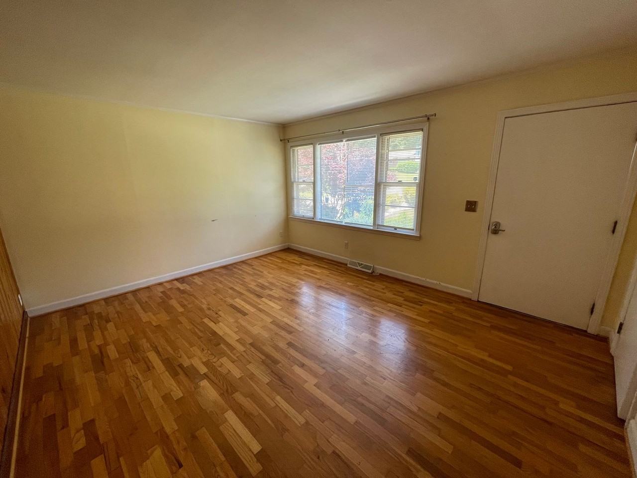 51 Lyons Dr Nw - Photo 4 of 43