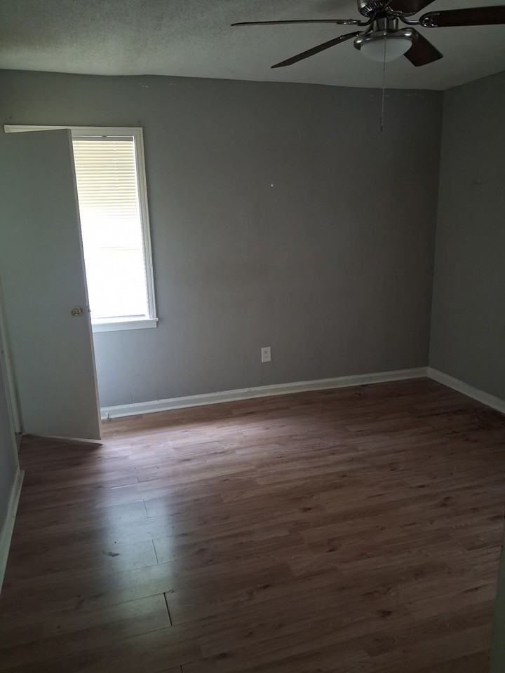 3243 Benjestown Rd - Photo 4 of 7