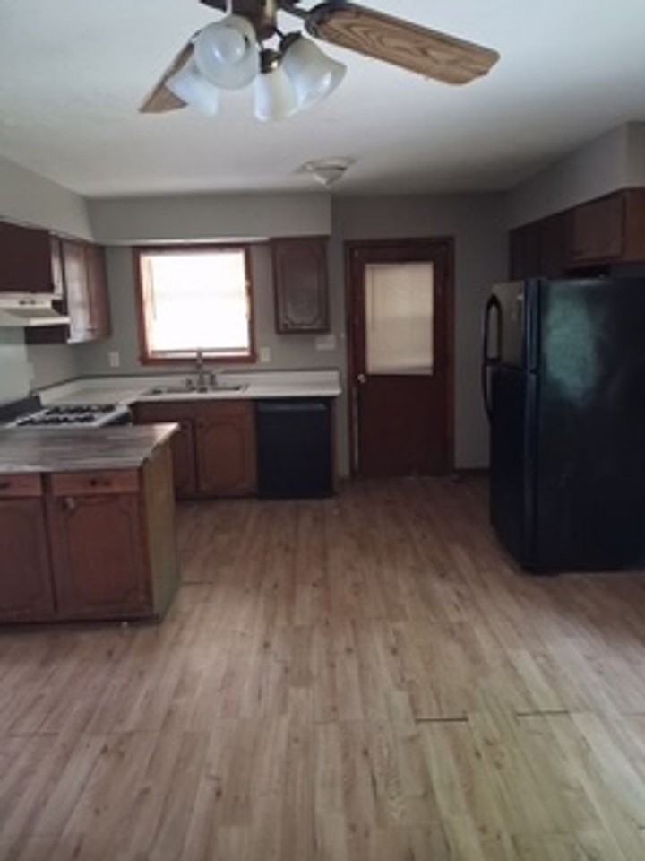 3243 Benjestown Rd - Photo 6 of 7