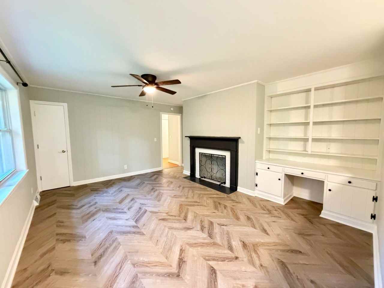 614 Walker St - Photo 7 of 17