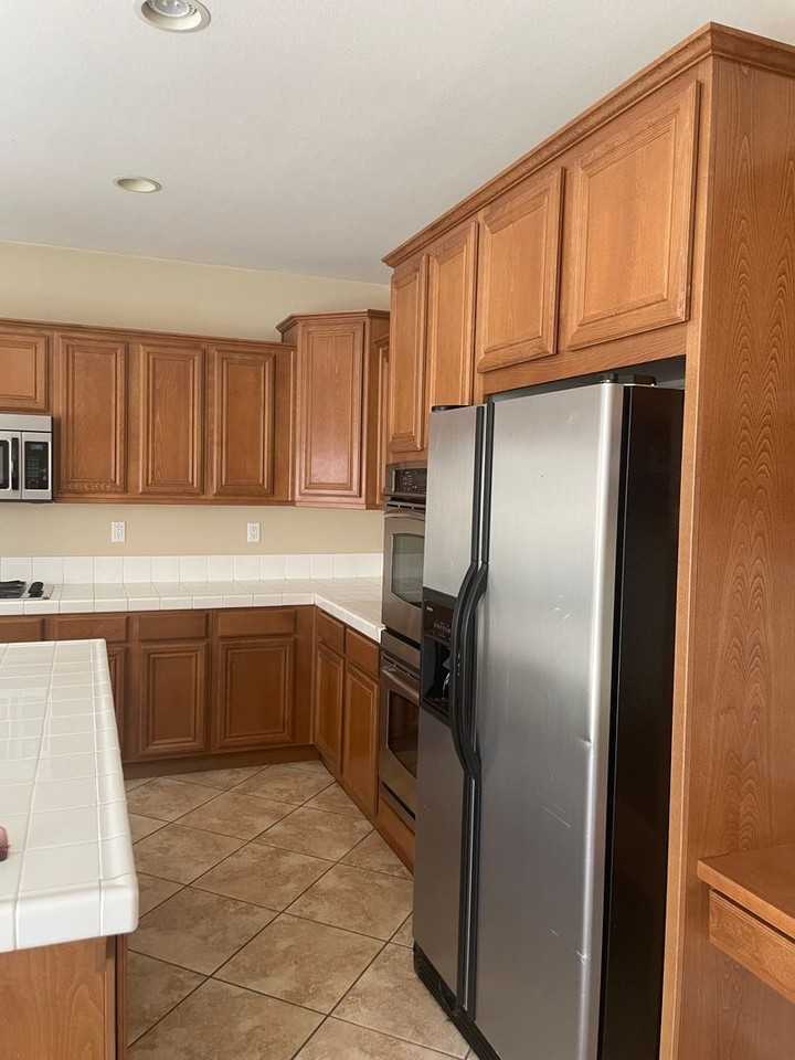 31423 Eucalyptus Ct - Photo 3 of 12