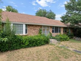featured image of 1425 N Stoneridge Mnr