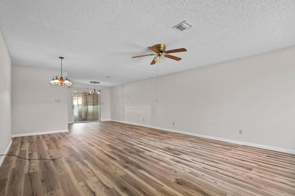 1425 N Stoneridge Mnr - Photo 3 of 14