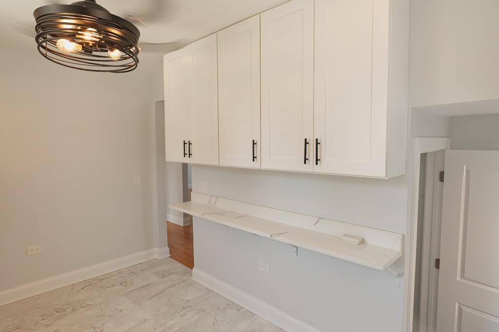 11031 S Pulaski Rd - Photo 5 of 17