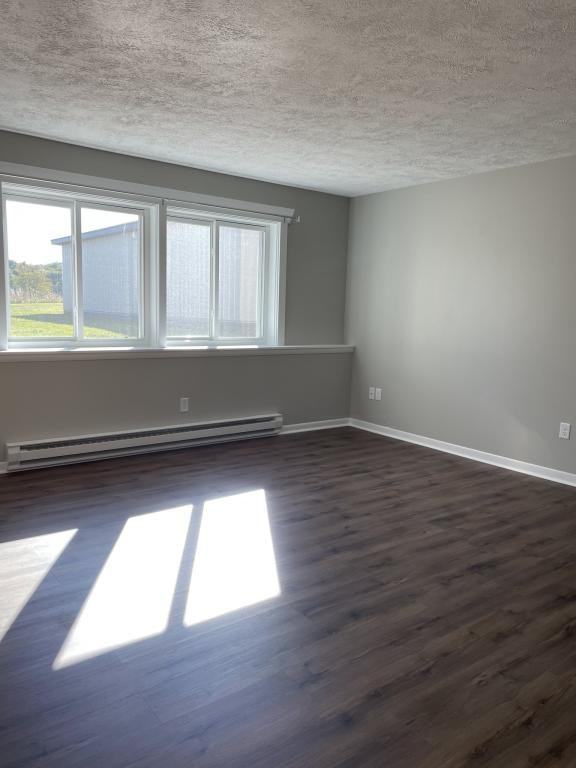 1900 Apartment Dr #3 - Photo 6 of 8