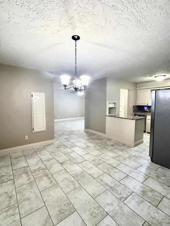 7211 Nw Kingsbury Ave - Photo 4 of 10