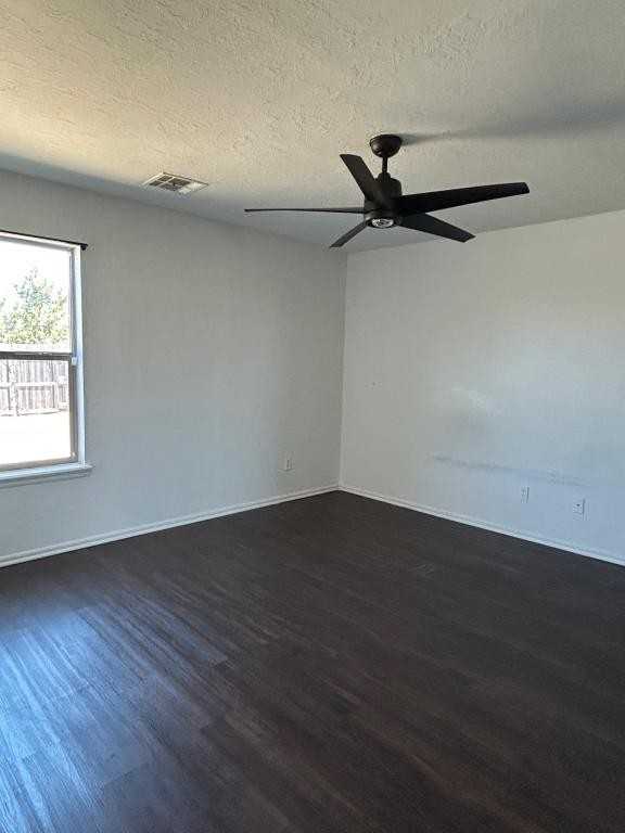 223 Cherokee St - Photo 7 of 14