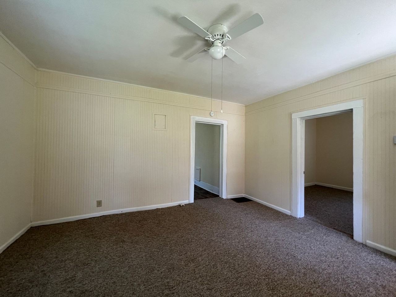 622 Woodlawn Ave - Photo 2 of 7