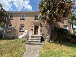 featured image of 604 N Causeway Blvd