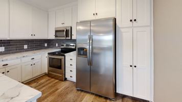 featured image of 11852 Ridgeway Dr