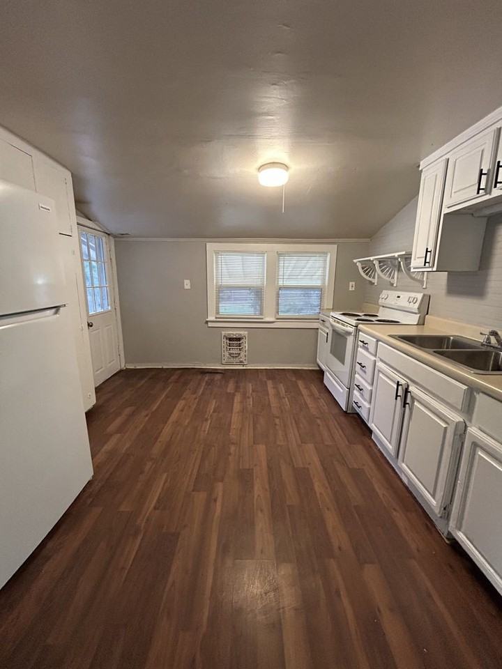 209 209 S. Jefferson Frontenac, KS ##Ks - Photo 4 of 12